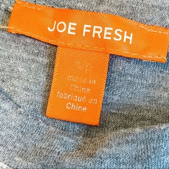 🍋 Joe Fresh • Faux Lace Gray Sweater - Picture 6 of 8